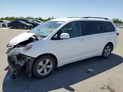 5TDKZ3DC7HS815762 2017 TOYOTA SIENNA