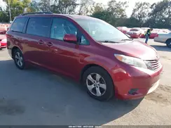 5TDKZ3DC7HS830133 2017 TOYOTA SIENNA