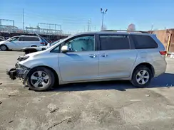 5TDKZ3DC7HS833887 2017 TOYOTA SIENNA