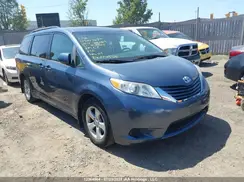 5TDKZ3DC7HS862323 2017 TOYOTA SIENNA