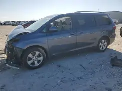 5TDKZ3DC7HS862967 2017 TOYOTA SIENNA