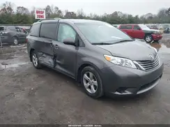 5TDKZ3DC7HS872754 2017 TOYOTA SIENNA