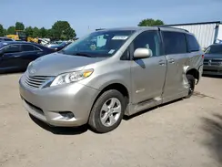 5TDKZ3DC7HS877484 2017 TOYOTA SIENNA