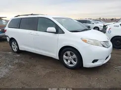 5TDKZ3DC7HS879199 2017 TOYOTA SIENNA