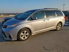 5TDKZ3DC7JS901370 2018 TOYOTA SIENNA