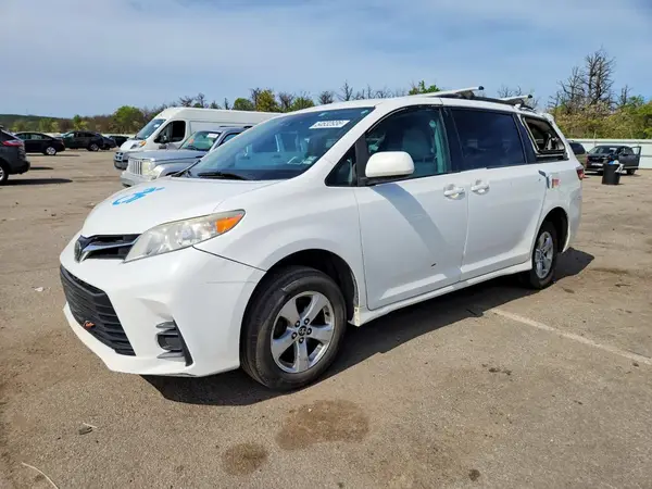 5TDKZ3DC7JS905421 2018 TOYOTA SIENNA - Image 1