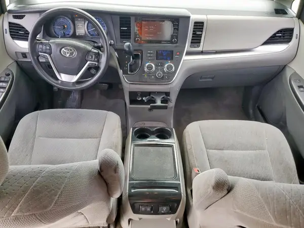 5TDKZ3DC7JS907797 2018 TOYOTA SIENNA - Image 8