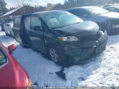 5TDKZ3DC7JS910196 2018 TOYOTA SIENNA