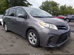 5TDKZ3DC7JS931744 2018 TOYOTA SIENNA