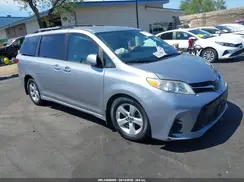 5TDKZ3DC7JS964176 2018 TOYOTA SIENNA