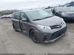 5TDKZ3DC7KS011596 2019 TOYOTA SIENNA