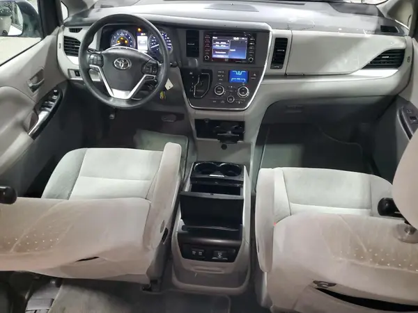 5TDKZ3DC7KS017012 2019 TOYOTA SIENNA - Image 8