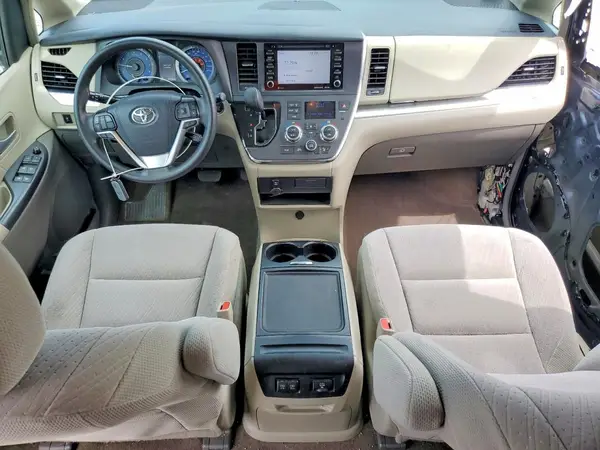 5TDKZ3DC7KS970495 2019 TOYOTA SIENNA - Image 8