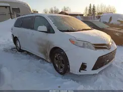 5TDKZ3DC7KS979617 2019 TOYOTA SIENNA