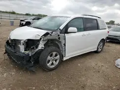 5TDKZ3DC7KS989984 2019 TOYOTA SIENNA