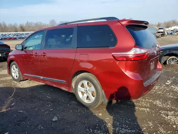 5TDKZ3DC7KS990360 2019 TOYOTA SIENNA - Image 2