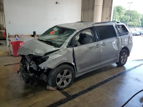 5TDKZ3DC7LS044700 2020 TOYOTA SIENNA - Image 1