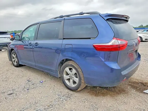 5TDKZ3DC7LS048505 2020 TOYOTA SIENNA - Image 2