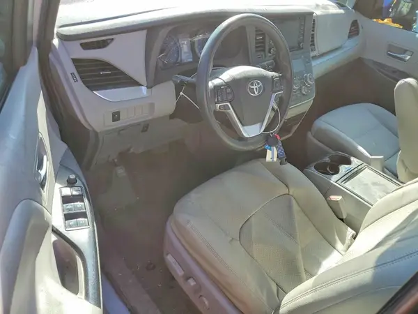 5TDKZ3DC7LS055423 2020 TOYOTA SIENNA - Image 8