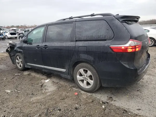 5TDKZ3DC7LS061691 2020 TOYOTA SIENNA - Image 2