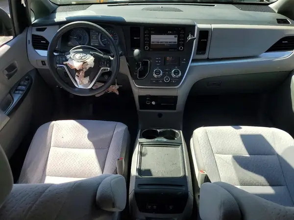 5TDKZ3DC7LS087661 2020 TOYOTA SIENNA - Image 8