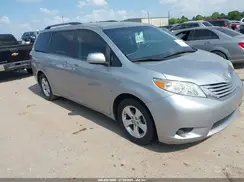 5TDKZ3DC8HS794369 2017 TOYOTA SIENNA
