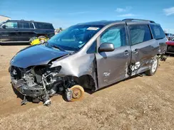 5TDKZ3DC8HS831081 2017 TOYOTA SIENNA
