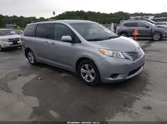 5TDKZ3DC8HS846339 2017 TOYOTA SIENNA