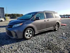 5TDKZ3DC8JS903838 2018 TOYOTA SIENNA