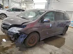 5TDKZ3DC8JS924902 2018 TOYOTA SIENNA
