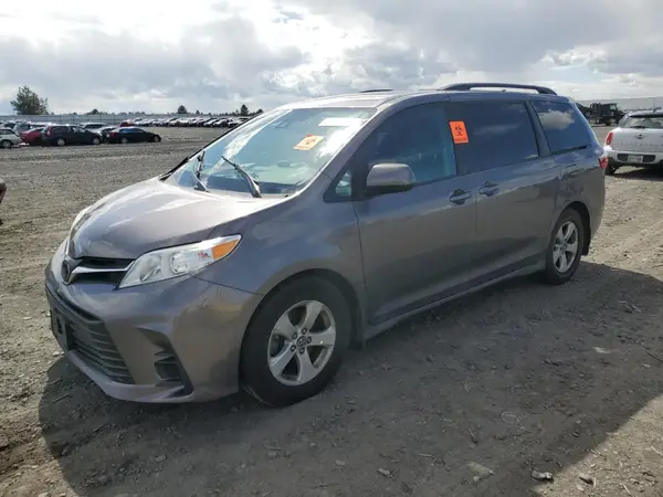 5TDKZ3DC8KS007735 2019 TOYOTA SIENNA - Image 1