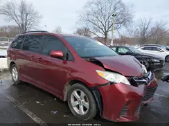 5TDKZ3DC8KS966293 2019 TOYOTA SIENNA