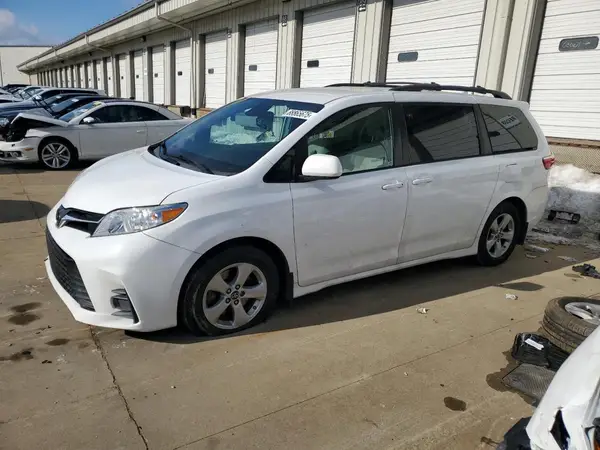 5TDKZ3DC8KS971302 2019 TOYOTA SIENNA - Image 1