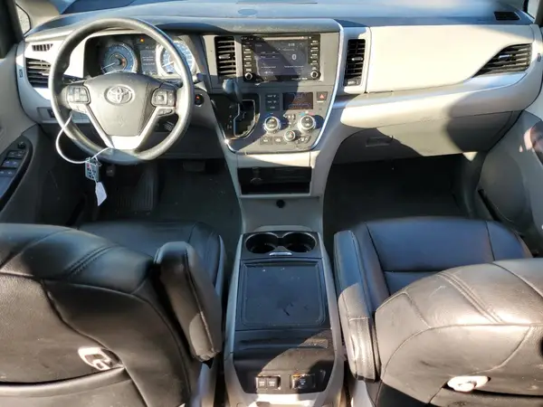 5TDKZ3DC8KS983854 2019 TOYOTA SIENNA - Image 8