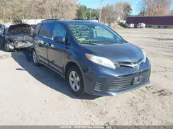 5TDKZ3DC8KS989573 2019 TOYOTA SIENNA