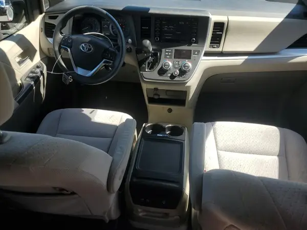 5TDKZ3DC8LS041367 2020 TOYOTA SIENNA - Image 8