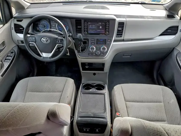 5TDKZ3DC8LS043345 2020 TOYOTA SIENNA - Image 8