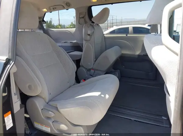 5TDKZ3DC8LS046424 2020 TOYOTA SIENNA - Image 8