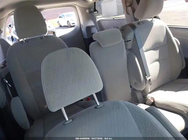 5TDKZ3DC8LS046780 2020 TOYOTA SIENNA - Image 8