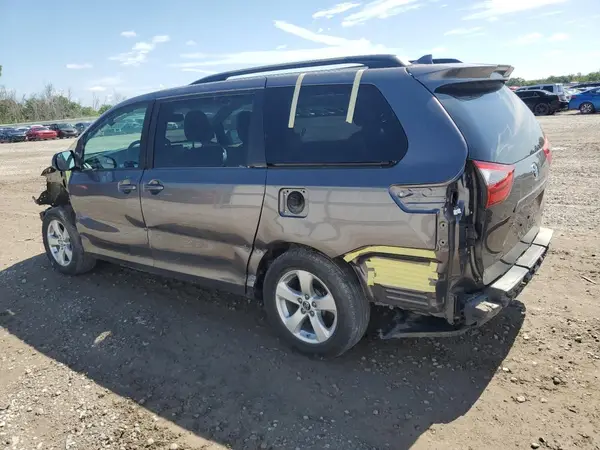 5TDKZ3DC8LS049050 2020 TOYOTA SIENNA - Image 2