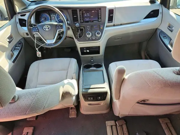 5TDKZ3DC8LS073560 2020 TOYOTA SIENNA - Image 8