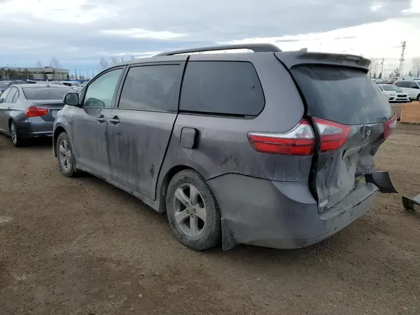 5TDKZ3DC8LS075826 2020 TOYOTA SIENNA - Image 2