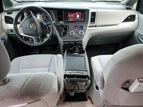 5TDKZ3DC8LS077186 2020 TOYOTA SIENNA - Image 8