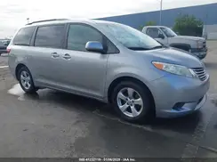 5TDKZ3DC9HS787754 2017 TOYOTA SIENNA