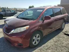 5TDKZ3DC9HS794607 2017 TOYOTA SIENNA