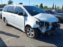 5TDKZ3DC9HS799855 2017 TOYOTA SIENNA