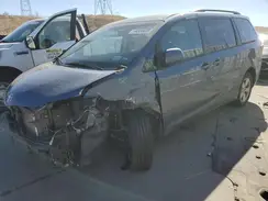 5TDKZ3DC9HS824835 2017 TOYOTA SIENNA