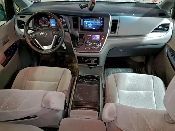 5TDKZ3DC9HS849248 2017 TOYOTA SIENNA - Image 8