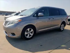 5TDKZ3DC9HS865658 2017 TOYOTA SIENNA