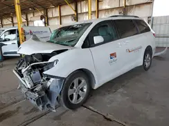 5TDKZ3DC9HS874165 2017 TOYOTA SIENNA